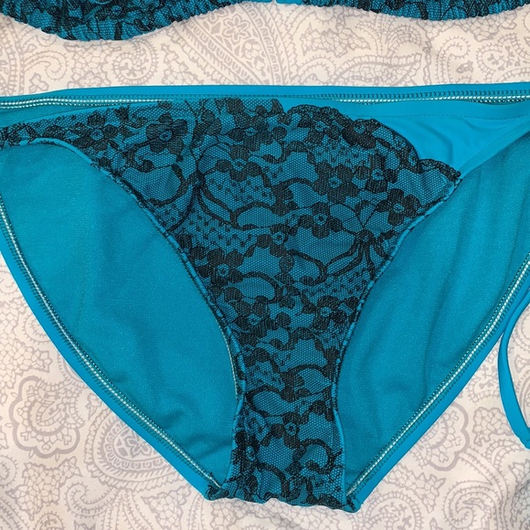 String bikini - Picture 2 of 4